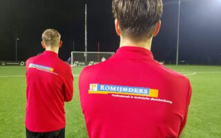 Romijnders sponsort JO17-1 van sc NEC